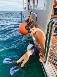 snorkling_in_yelap