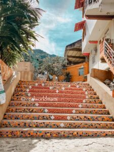 Stairs_and_places_to_stay_in_yelapa