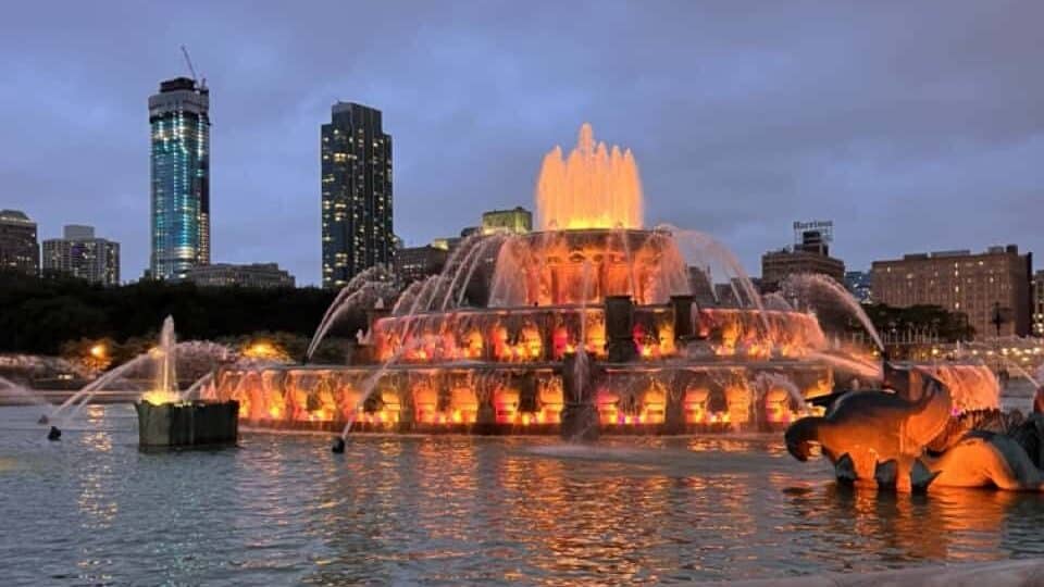  Things to do in Chicago with teens: visit maggie Daley and Grant Park