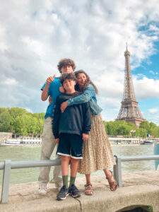 The Ultimate guide of paris with teenagers