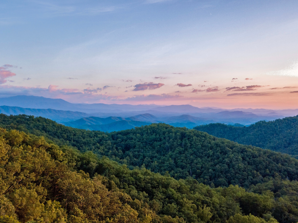 Gatlinburg Tennessee Budget Friendly Family Vacations